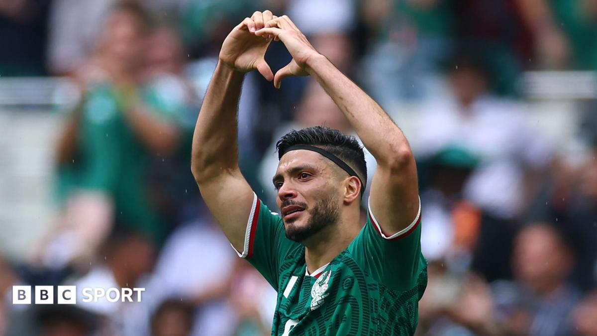 Mexico 2-0 South Africa: Raul Jimenez scores in World Cup opener as three players sent off