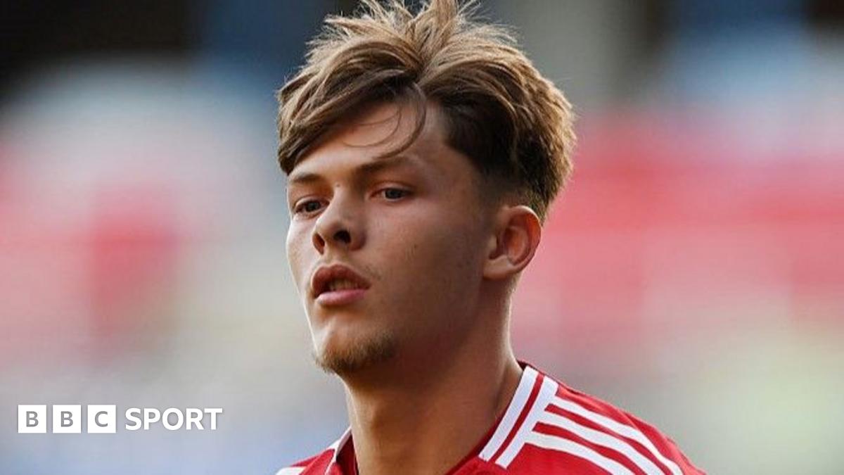 Manchester United news: Sam Mather set on exit