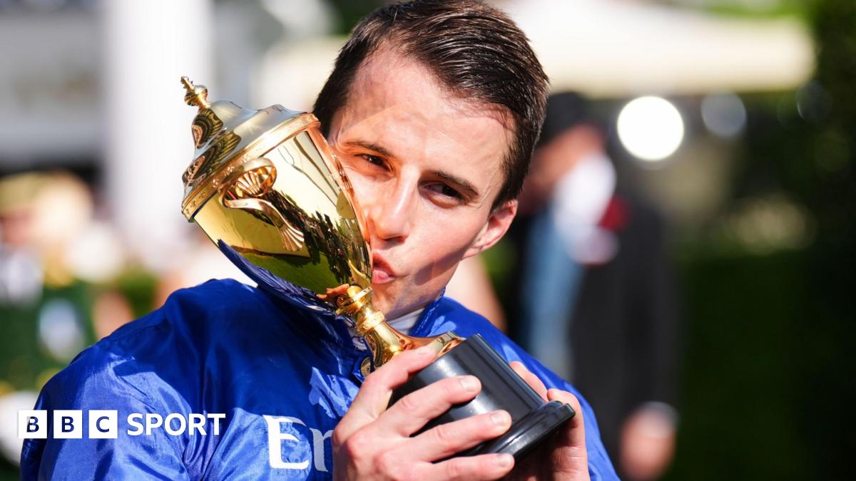 Trawlerman smashes record in Gold Cup win at Ascot