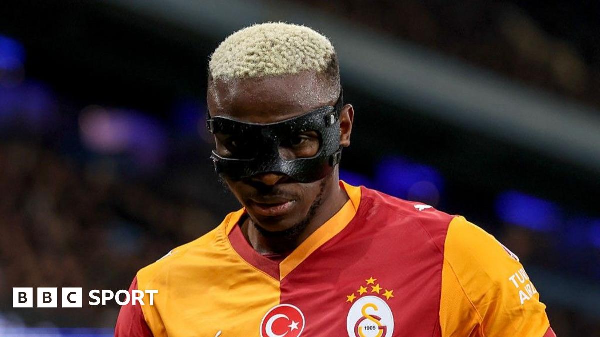 Why does Galatasaray's Osimhen wear a mask?
