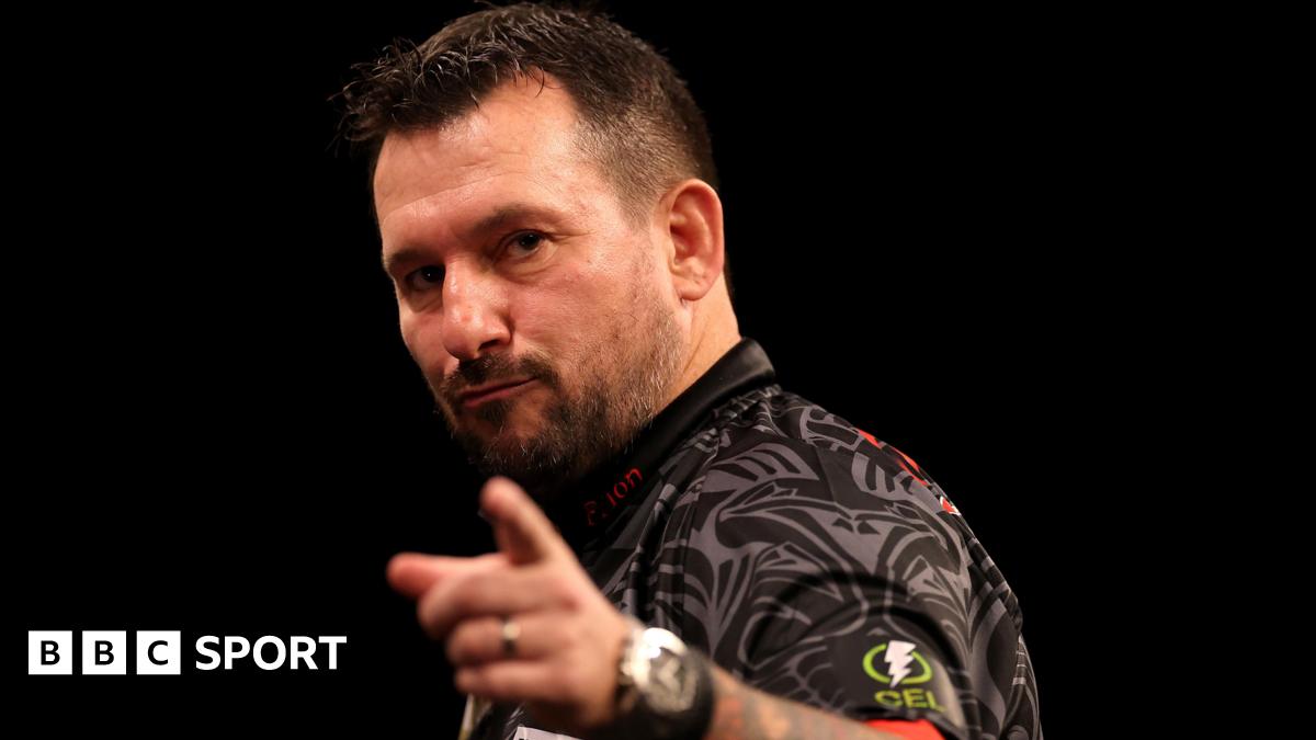 Premier League Darts Jonny Clayton vs Stephen Bunting - scores, results & updates