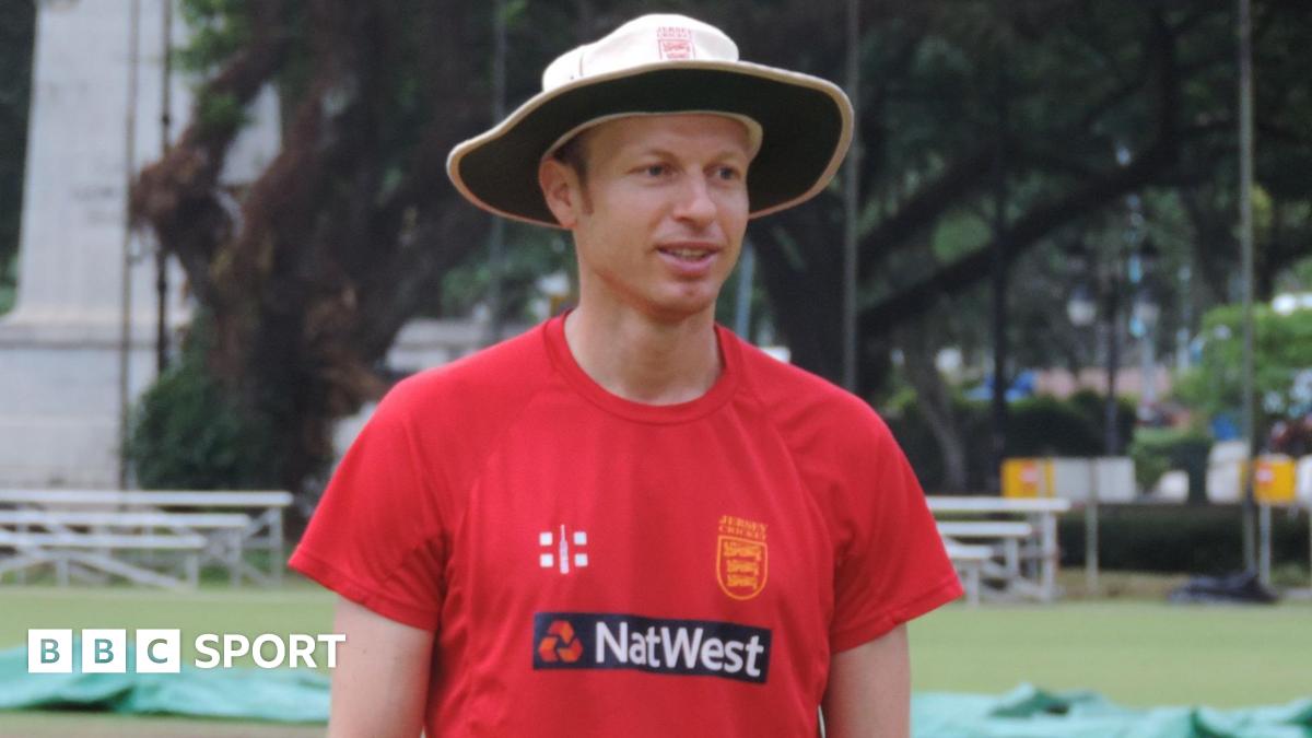 MacRae targets T20 World Cup after Jersey return