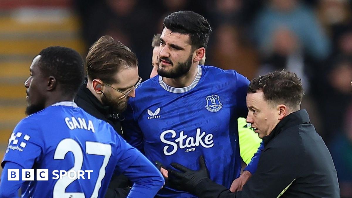 Everton's Broja out for up to 12 weeks with injury