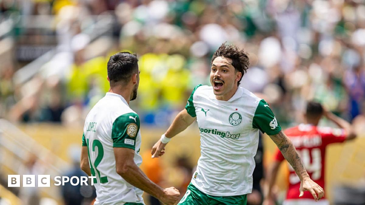 Palmeiras Defeat Al Ahly 2-0 After Weather Delay at Club World Cup