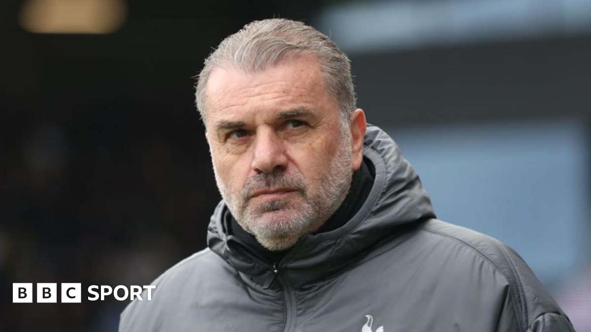 Chelsea e Tottenham se enfrentam em um dos maiores clássicos de Londres Chelsea e Tottenham se enfrentam em um dos maiores clássicos de Londres