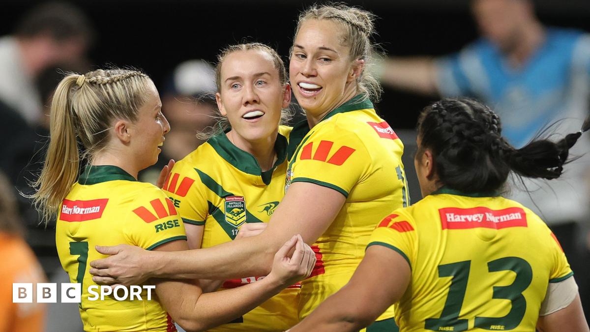 England suffer record defeat as Australia score 90