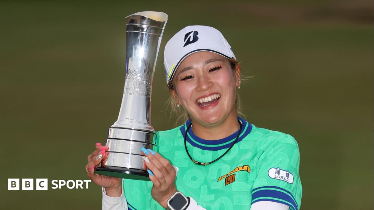 Kuwaki vince il Women's Open ai playoff dopo un incidente di Henseleit