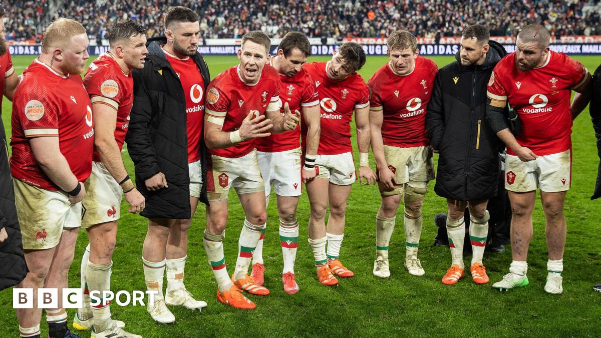 Gatland's Wales sink further as road leads to Rome