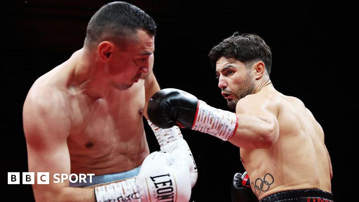 Kelly calls out Benn after first-round stoppage win