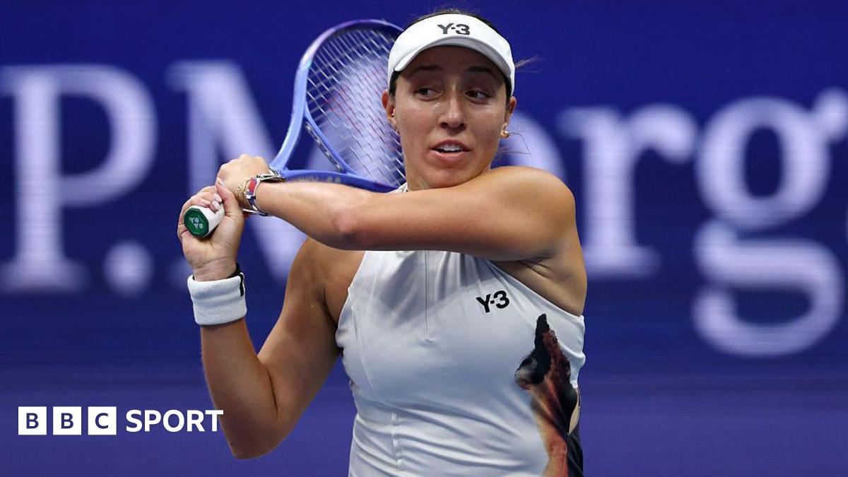 Pegula holds off Azarenka fightback to win
