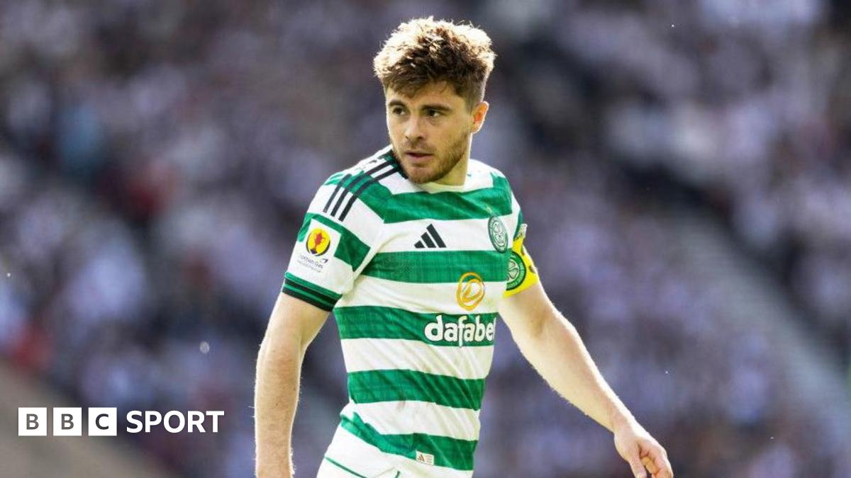 Forrest signs on for 18th season at Celtic