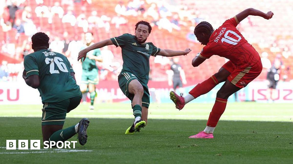 Whitstable beat Whyteleafe to win FA Vase