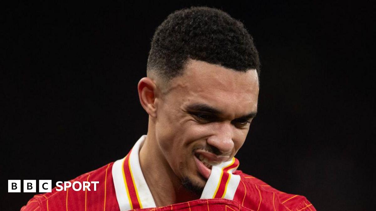 Trent Liverpool Alexander-Arnold keluar dari final Piala Carabao melawan Newcastle United