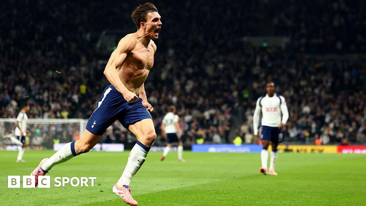 Tottenham 1-1 Wolves: Joao Palhinha saves day for Spurs - BBC