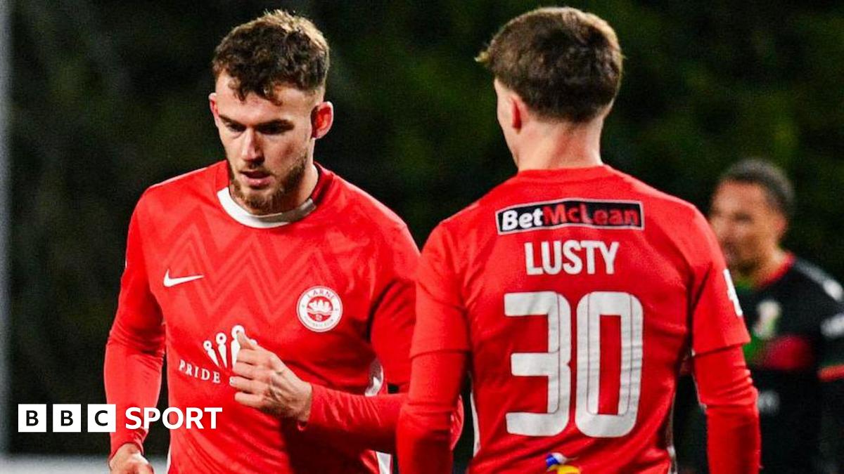 Larne 1-0 Glentoran: Haveron praises decisive moment of magic from Magee