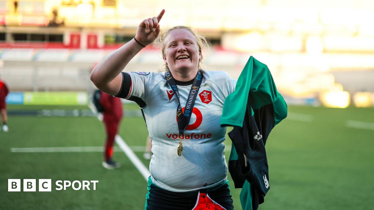 Wafer 'proud' of 'clinical' Ireland in Wales win
