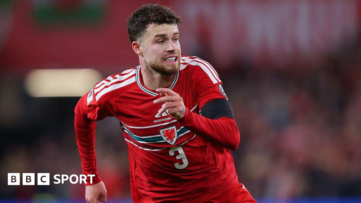 Neco Williams on Wales icons and World Cup qualification