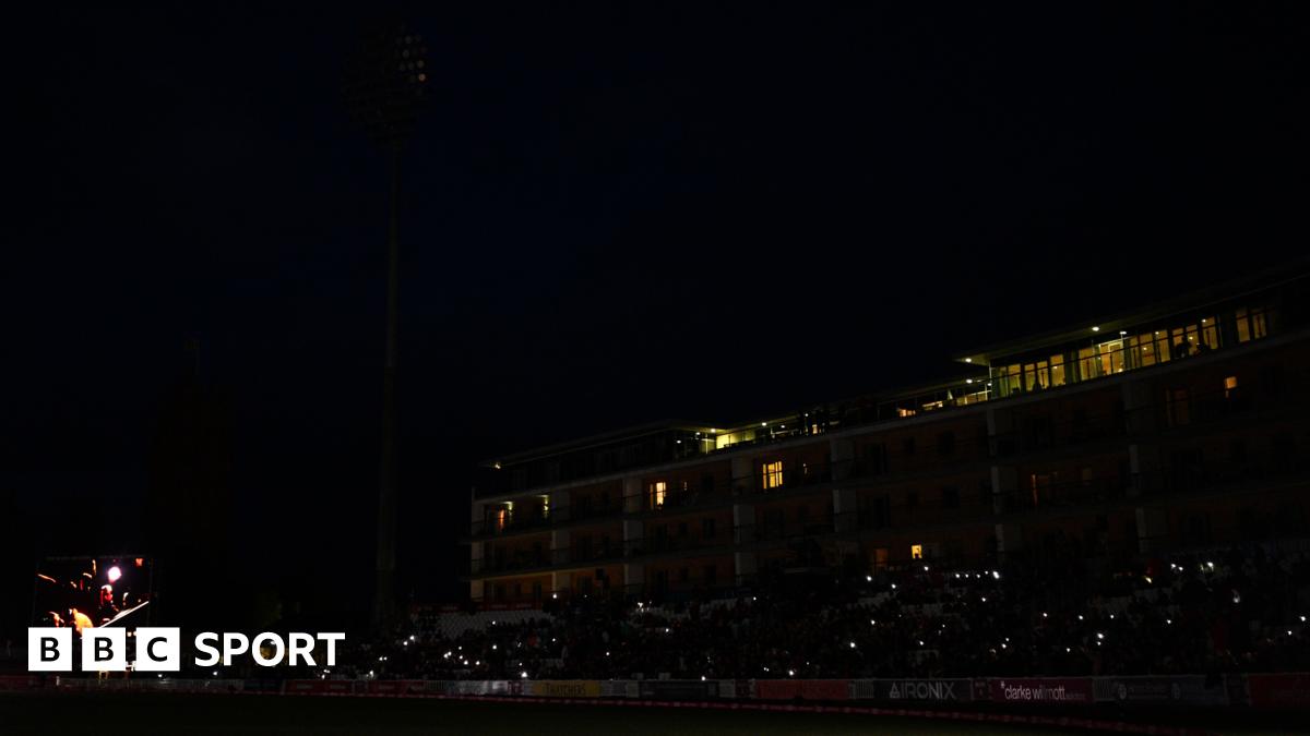 Somerset issue apology following triple floodlight failure