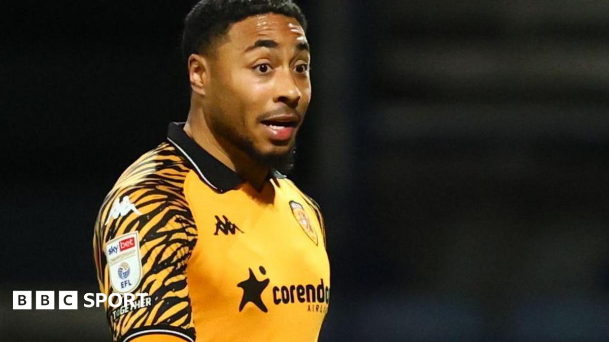 Akin Famewo: Bolton Wanderers sign Hull City centre-back | Manchester News Akin Famewo: Bolton Wanderers sign Hull City centre-back | Manchester News