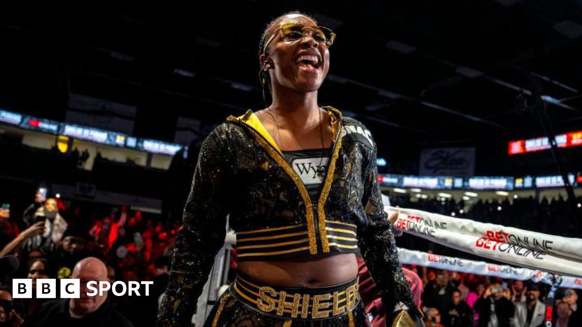 Shields retains undisputed title in dominant win
