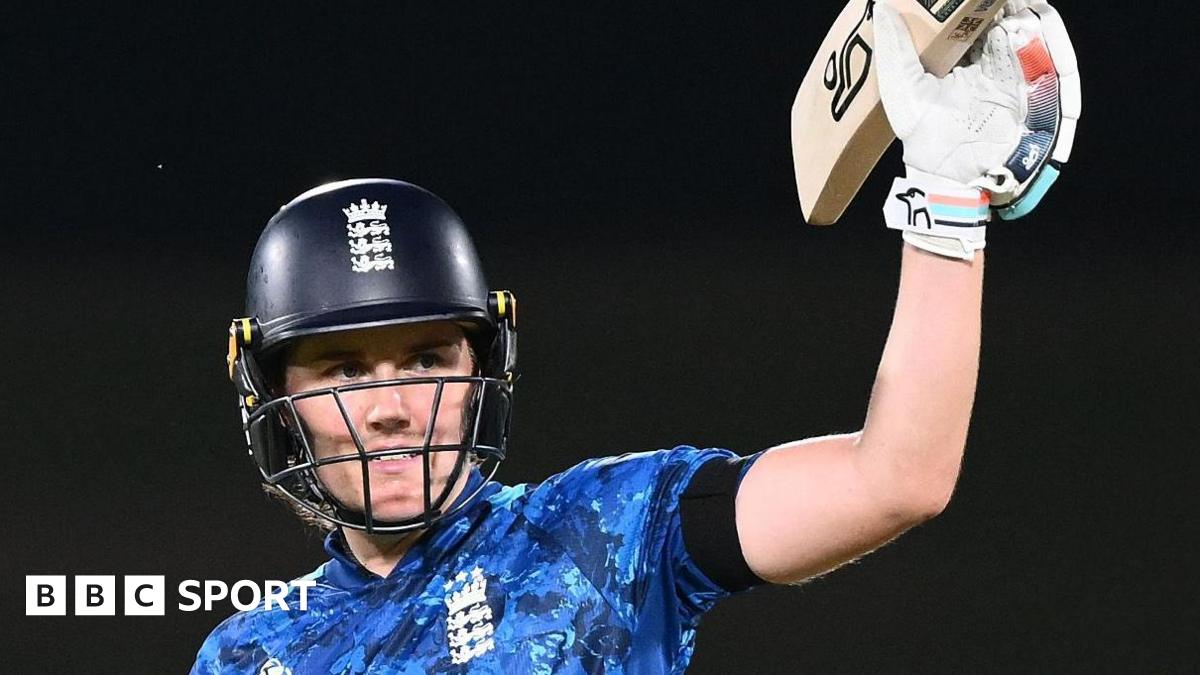 Sciver-Brunt hits 122 in England World Cup warm-up