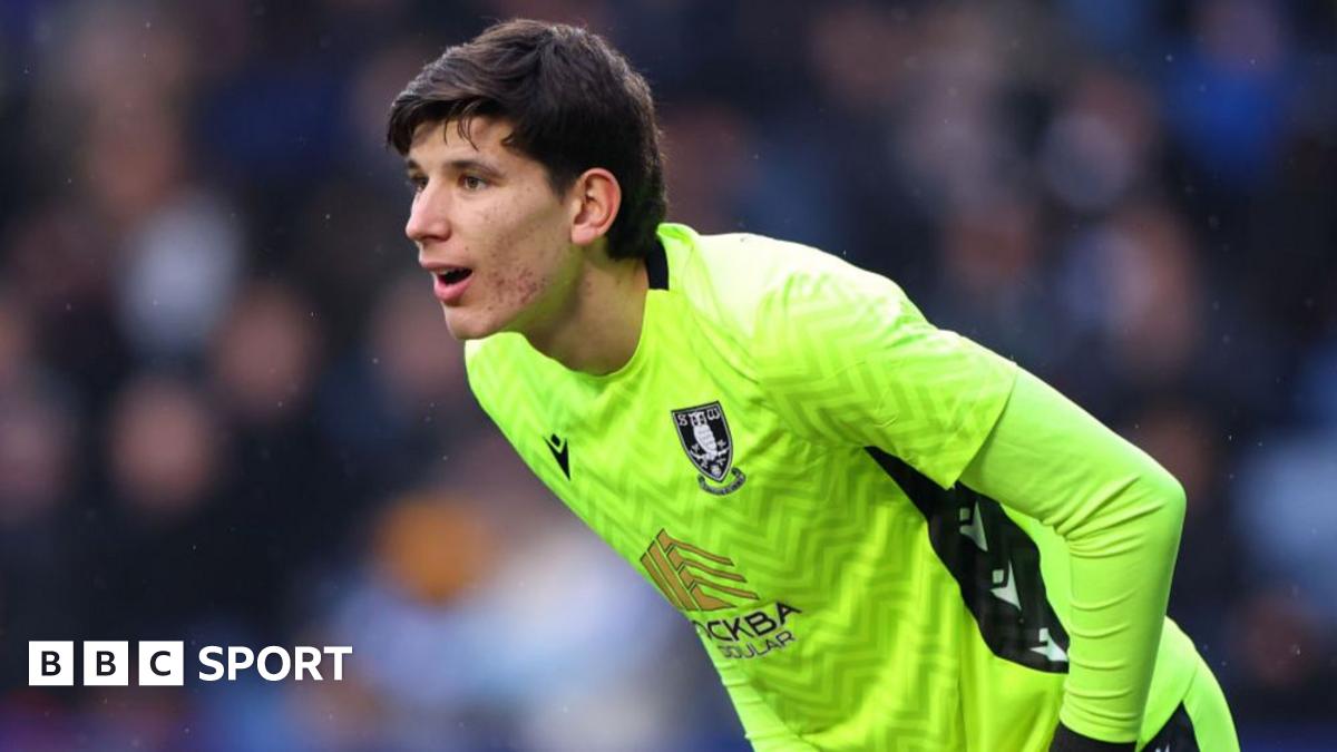 Sheffield Wednesday: Beadle should be number one as Charles' time will come  - BBC Sport