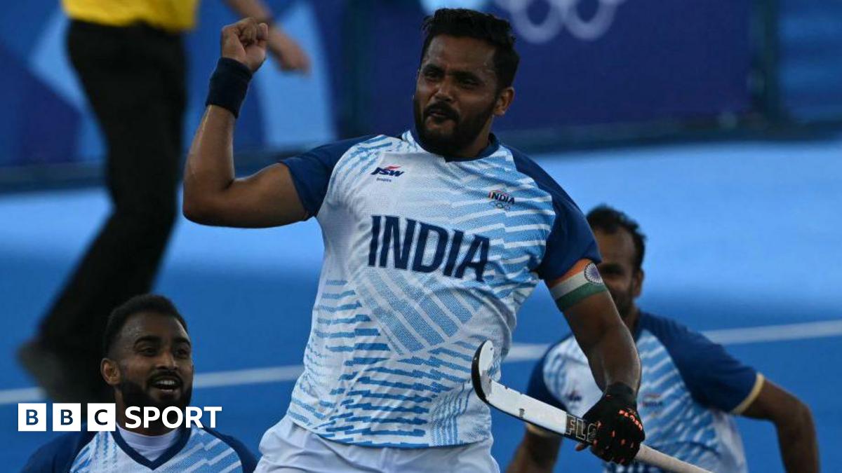 England men remain top of Pro League despite India defeat