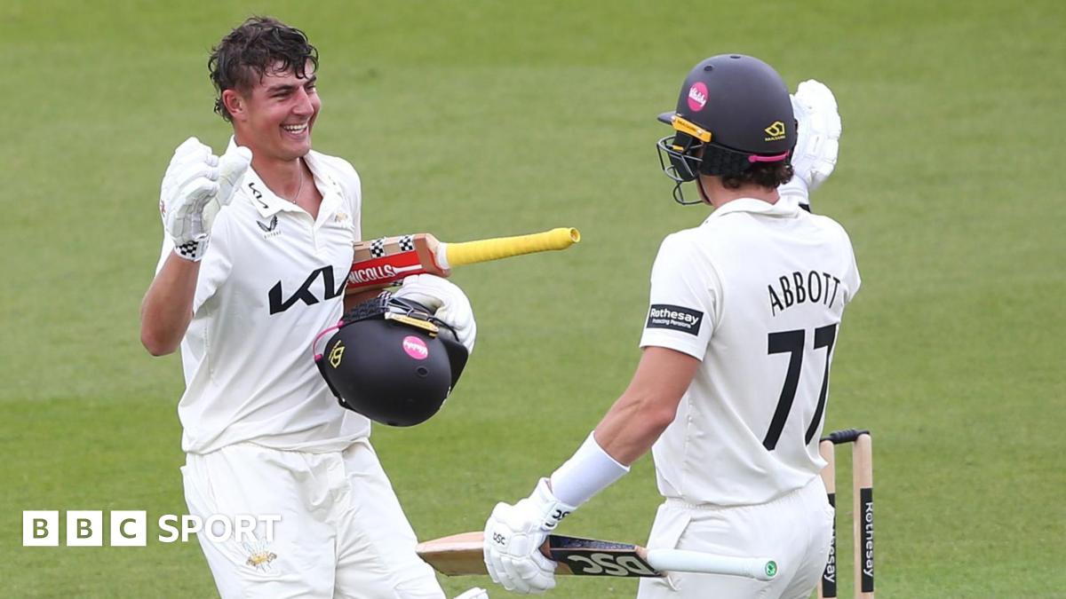Thomas hits debut century as Surrey dominate Sussex