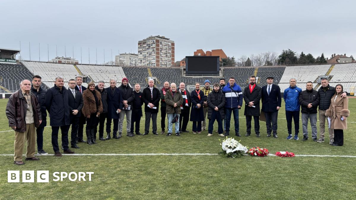 Man Utd: Munich disaster victims remembered in Belgrade ceremony