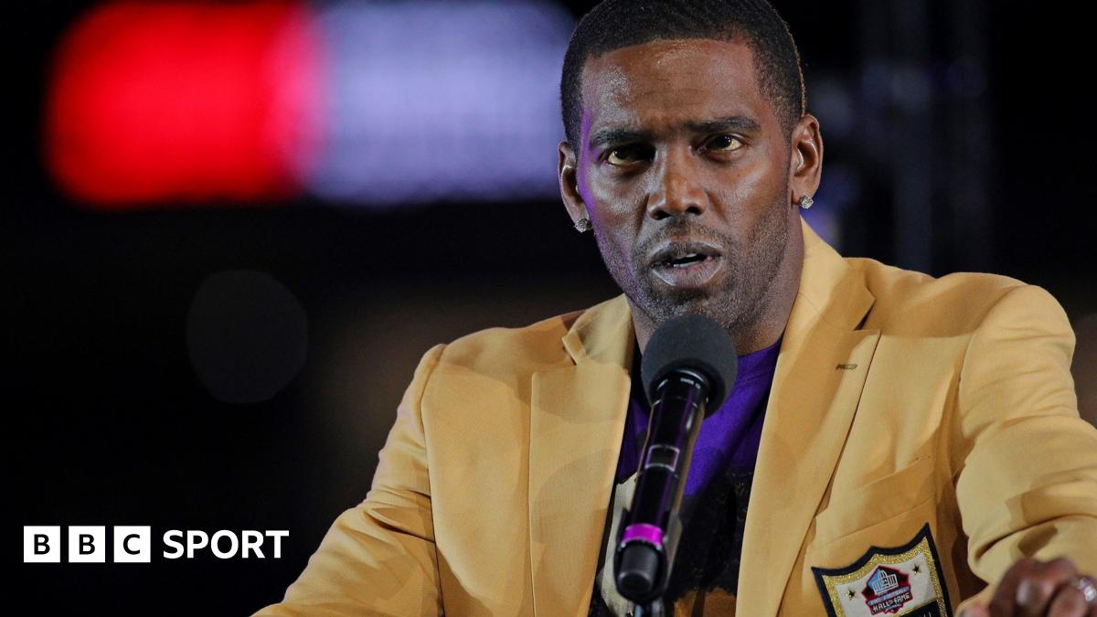 Randy Moss cancer treatment: NFL Hall of Fame member has six-hour operation