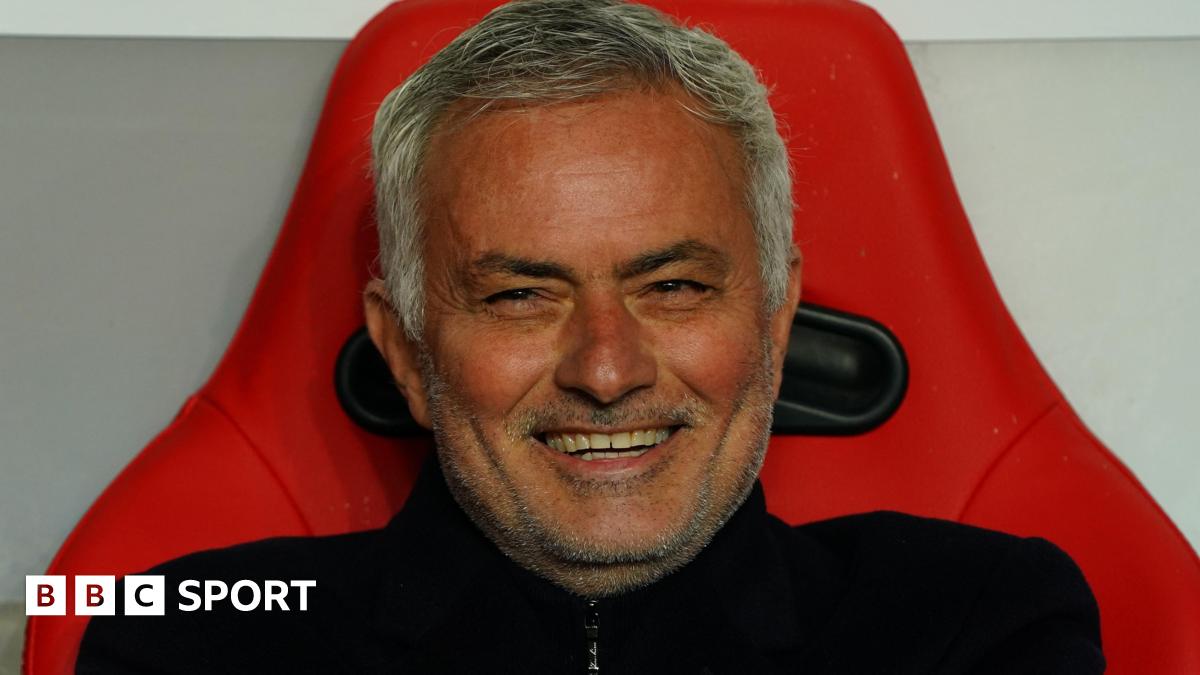 Mourinho signs three-year deal to return as Real boss