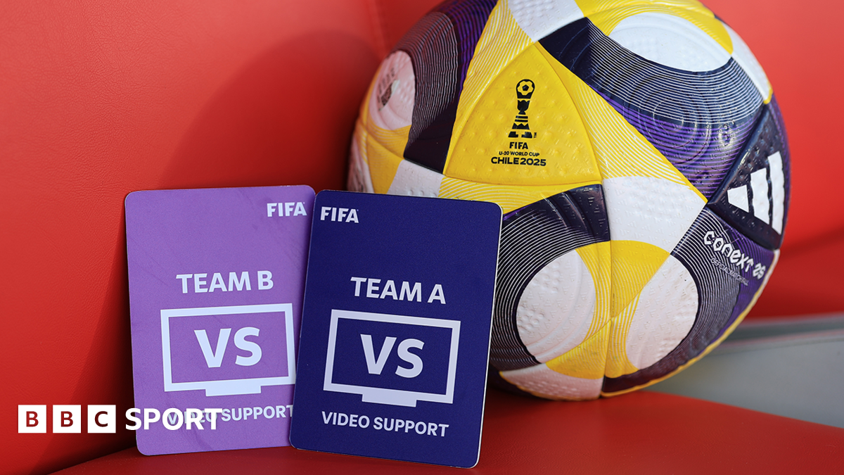 What is the manager VAR card being trialled by Fifa?