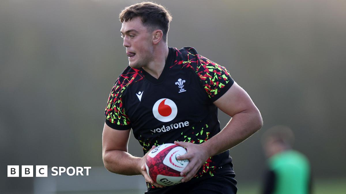 Thomas hopes new-look Wales rise from 'dark spot'