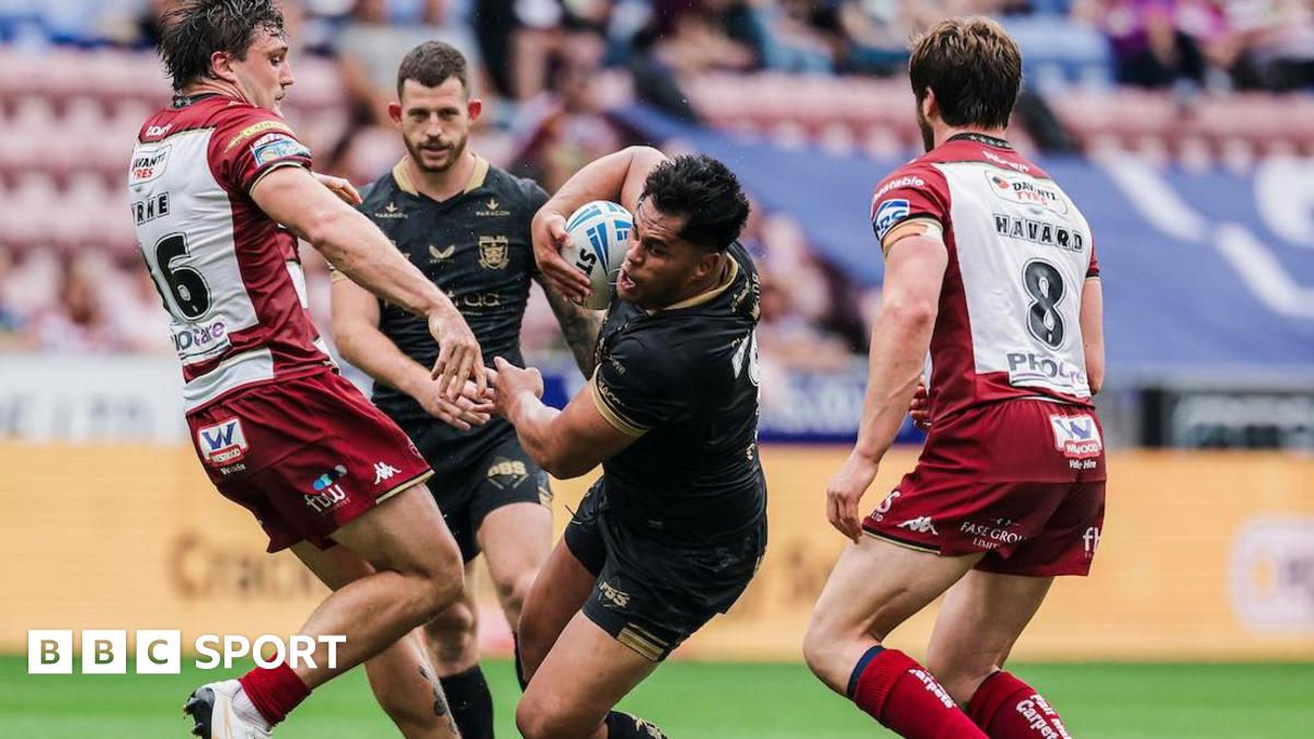 Hull FC stun Wigan to boost play-off hopes