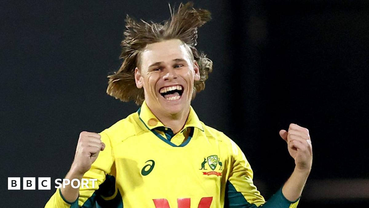 Australia hammer South Africa to avoid whitewash