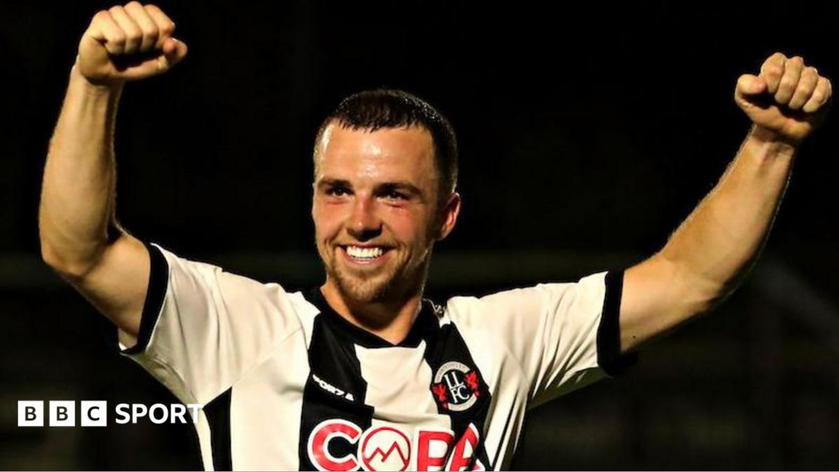 Llandudno Tops Cymru Premier After Defeating Holywell 3-1