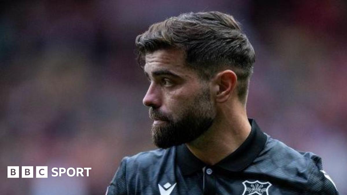 Wrexham to give Lee 'time' following road collision