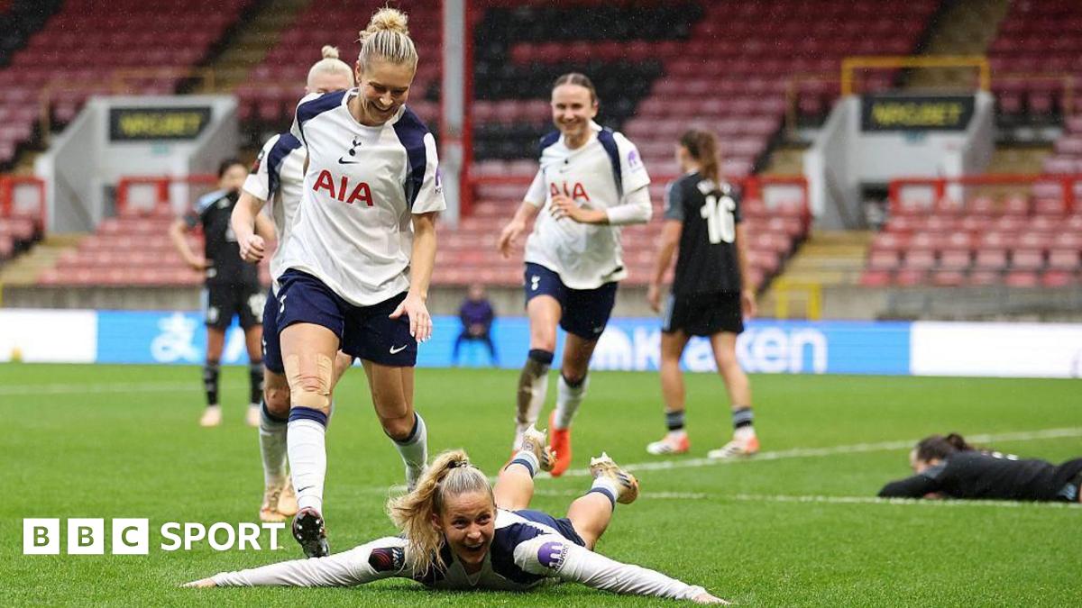 Tottenham 2-1 Aston Villa: Olivia Holdt scores late winner in WSL - BBC