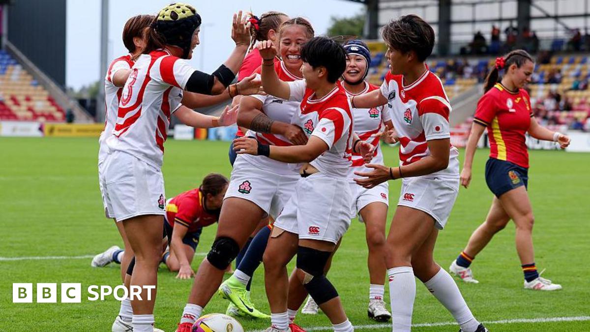 Japan beat Spain to finish World Cup on high