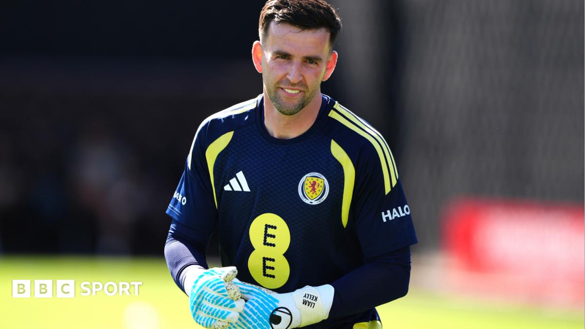 Scotland's Kelly extends 'special' Rangers stay