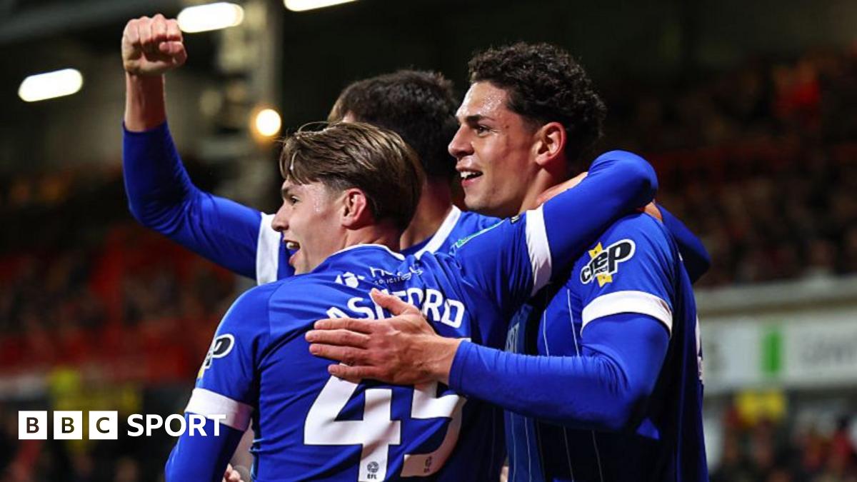 Cardiff City Defeats Wrexham 2-1 to Reach Carabao Cup Quarter-Finals