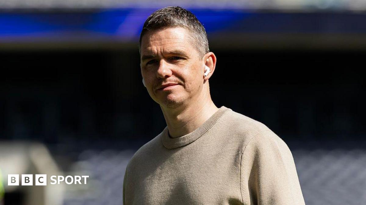 Man Utd boss Skinner steps down before WSL season
