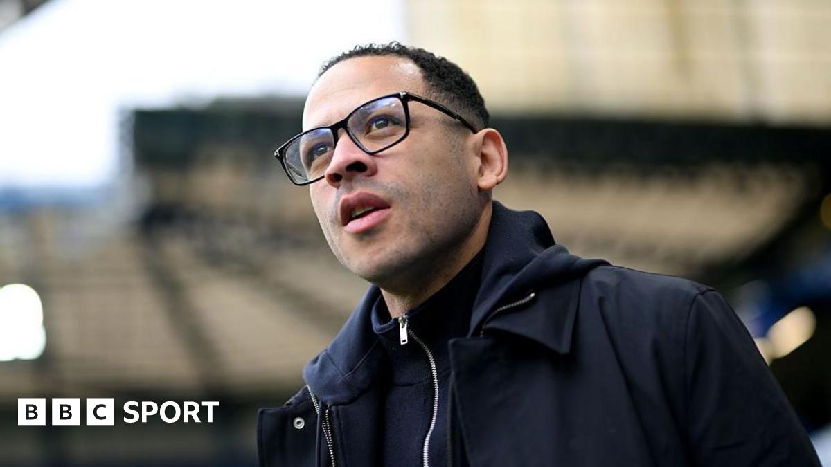 Chelsea head coach Liam Rosenior condemns racial abuse of players