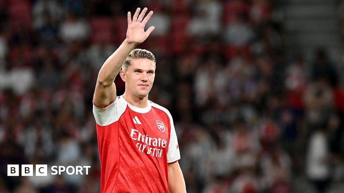 Arsenal Unveils Viktor Gyokeres Before 3-2 Singapore Win Over Newcastle