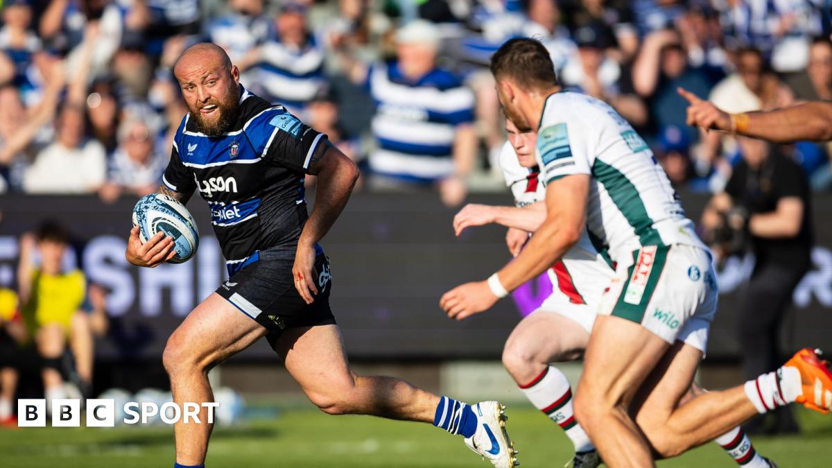 Bath Secures Premiership Top Spot with 43-15 Win over Leicester