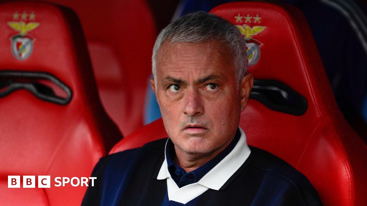 Mourinho appointed Benfica manager