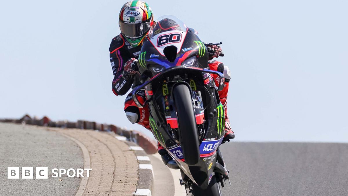 Hickman snatches Superbike pole at North West 200