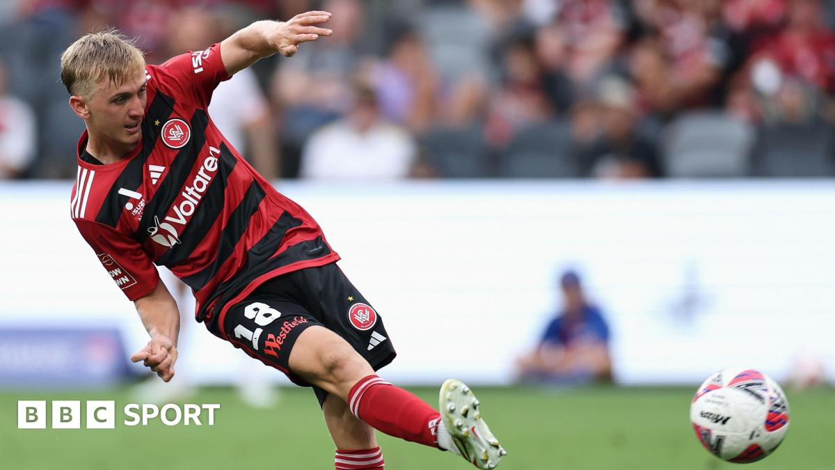 Motherwell Signs Australian Midfielder Oscar Priestman from Western Sydney Wanderers