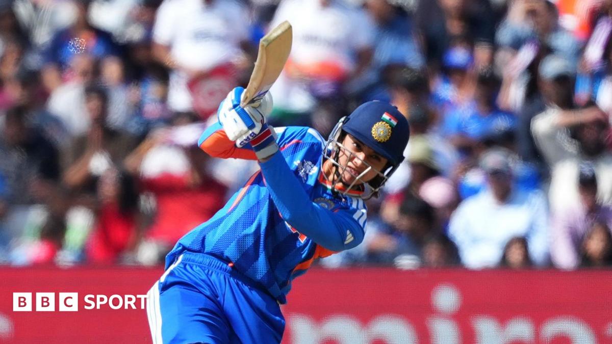 Mandhana and Deepti star as India beat Pakistan
