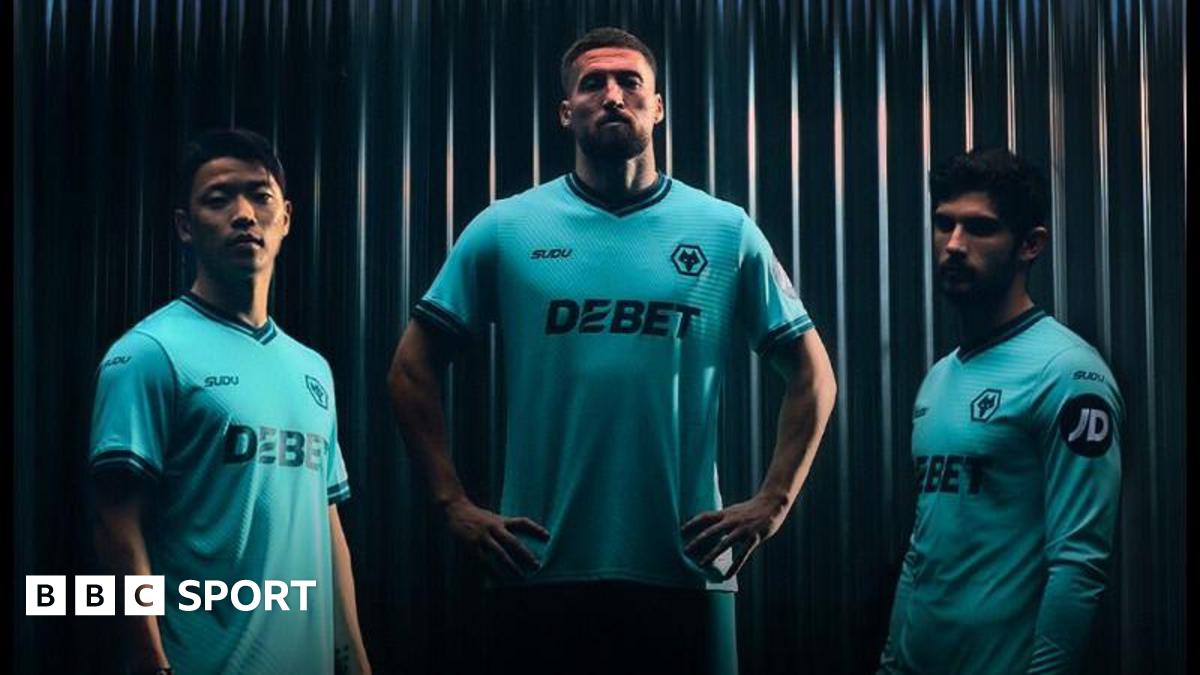 シャツ Wolves Forever Emmitt Football シャツ Wolves Forever Emmitt Football Squad Signed Shirt